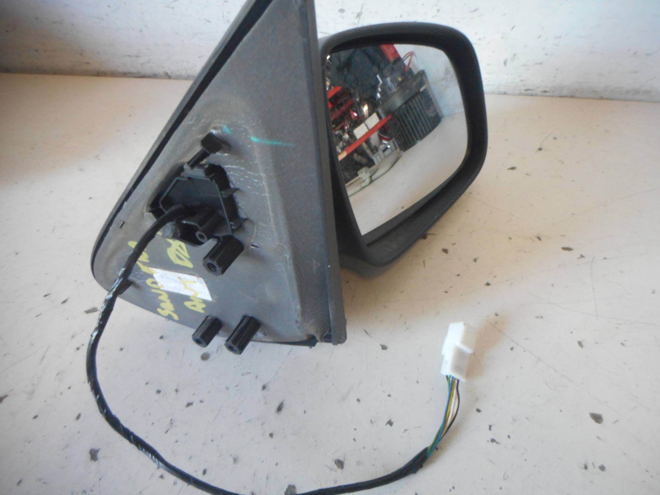 Retrovisore est. dx.